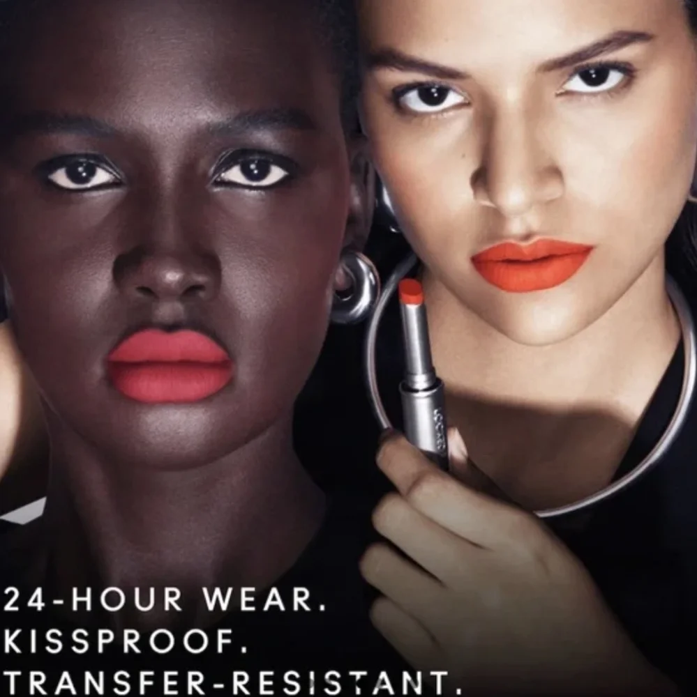 MAC Locked Kiss‎ 24HR Lipstick in Renegade NIB